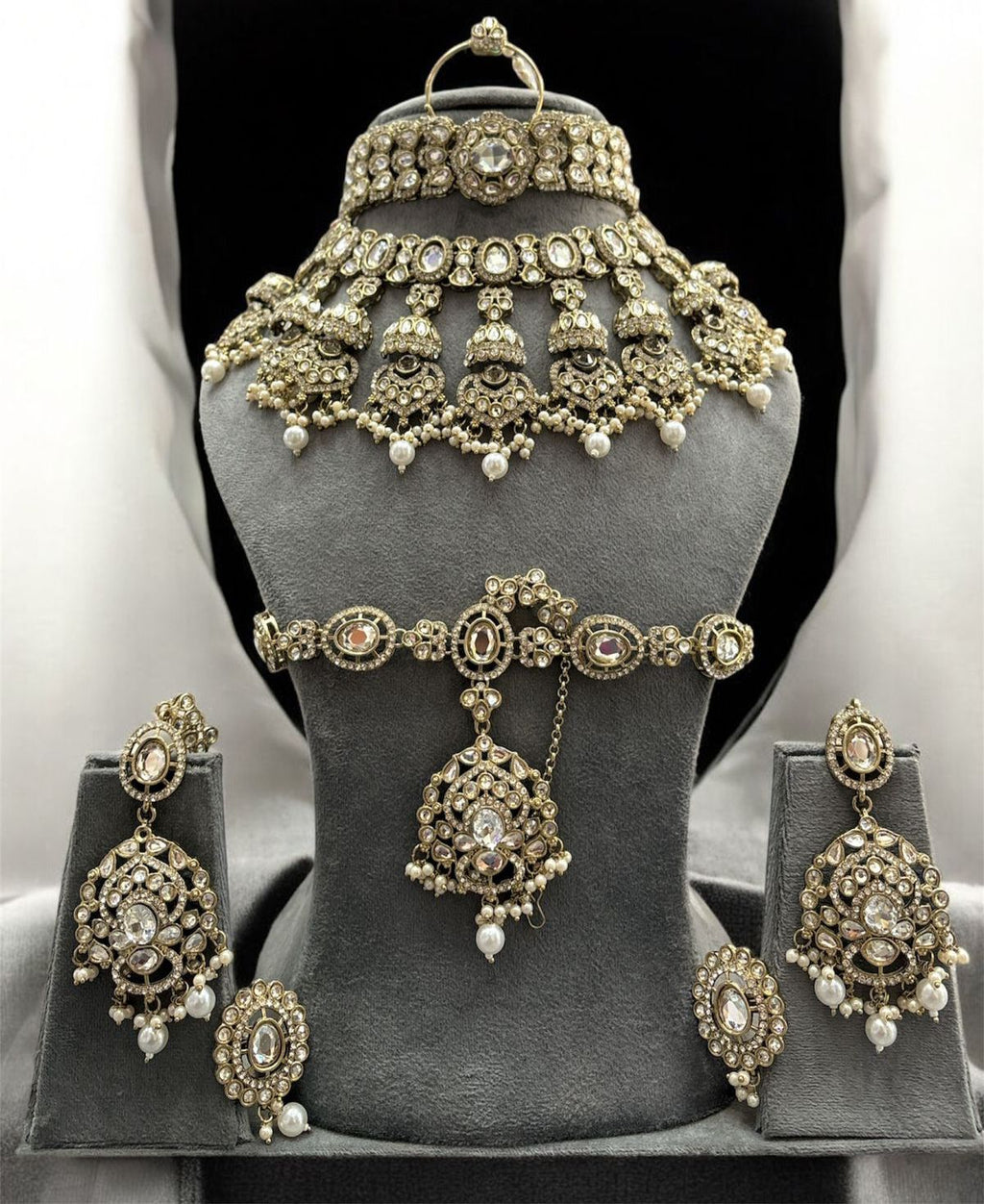 Emerald Meenakari Kundan Set