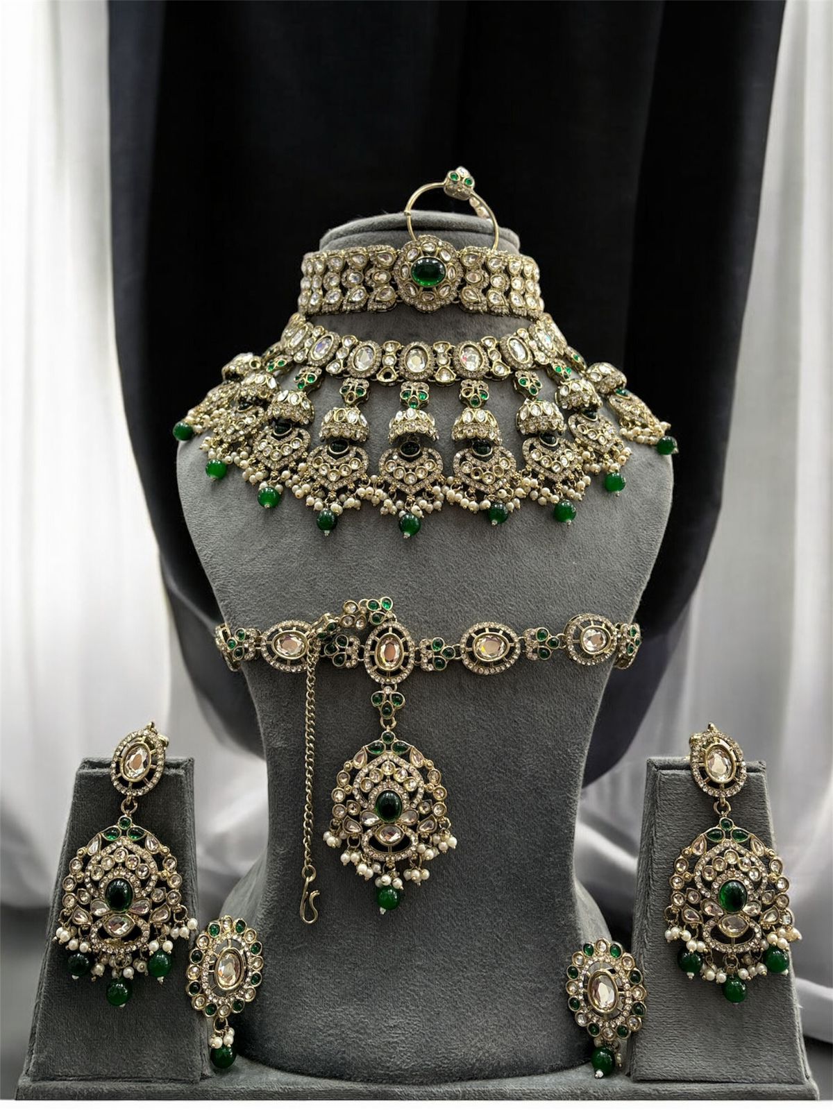 Emerald Meenakari Kundan Set
